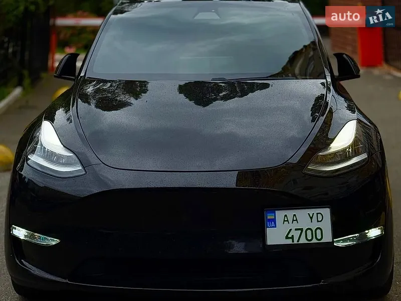 Tesla Model Y 2020
