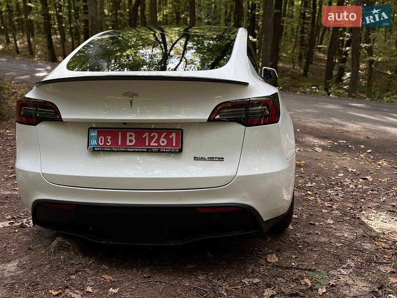 Внедорожник / Кроссовер Tesla Model Y 2022 в Луцке