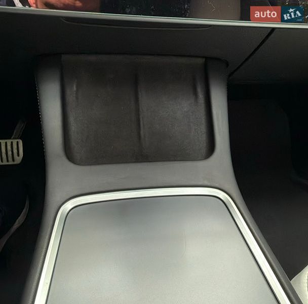 Внедорожник / Кроссовер Tesla Model Y 2022 в Луцке