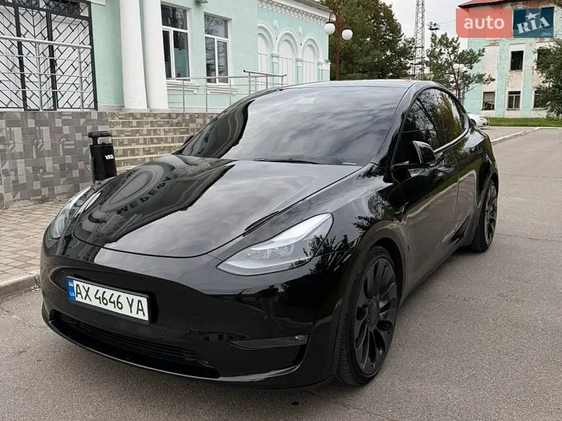 Tesla Model Y 2021
