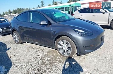 Внедорожник / Кроссовер Tesla Model Y 2023 в Ивано-Франковске
