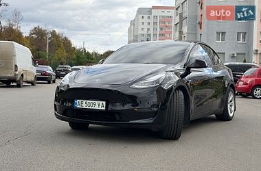 Позашляховик / Кросовер Tesla Model Y 2021 в Нікополі