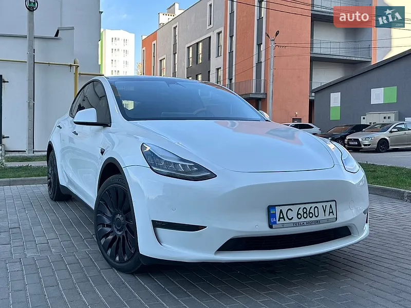 Tesla Model Y