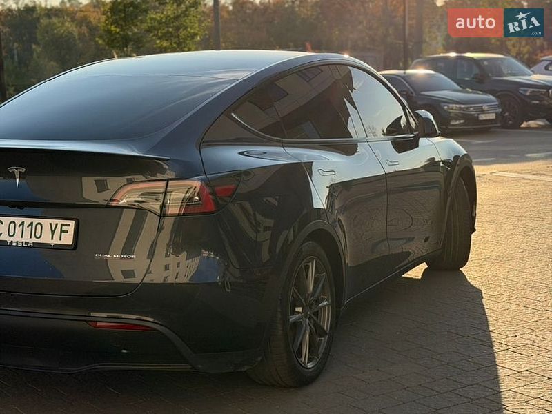 Позашляховик / Кросовер Tesla Model Y 2024 в Львові