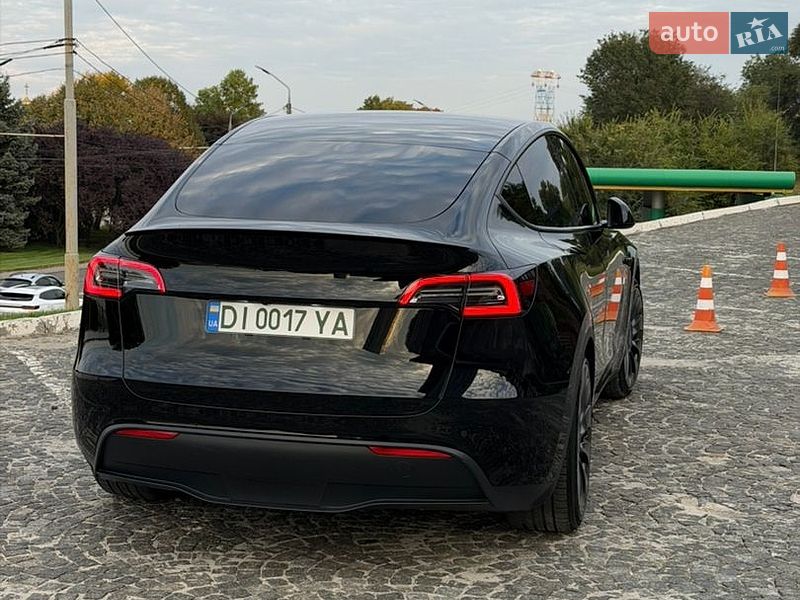 Позашляховик / Кросовер Tesla Model Y 2023 в Дніпрі фото 7 Позашляховик / Кросовер Tesla Model Y 2023 в Дніпрі