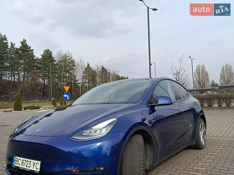 Tesla Model Y
