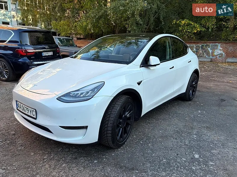 Tesla Model Y 2022