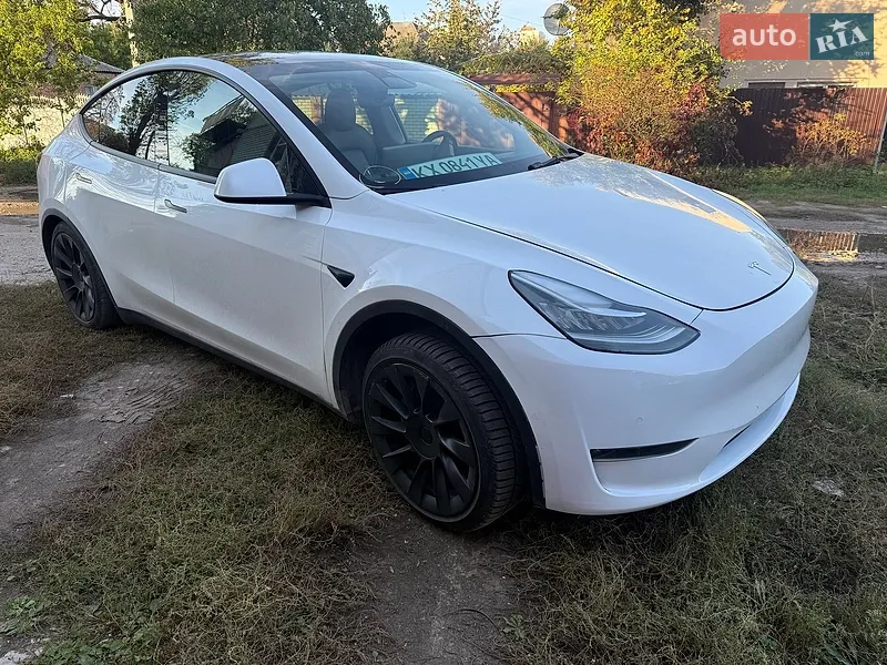 Tesla Model Y 2021