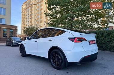 Внедорожник / Кроссовер Tesla Model Y 2021 в Киеве