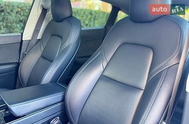 Внедорожник / Кроссовер Tesla Model Y 2021 в Киеве