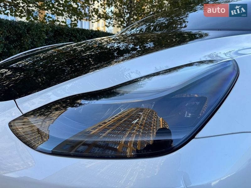 Внедорожник / Кроссовер Tesla Model Y 2021 в Киеве