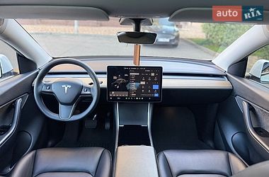 Внедорожник / Кроссовер Tesla Model Y 2021 в Киеве