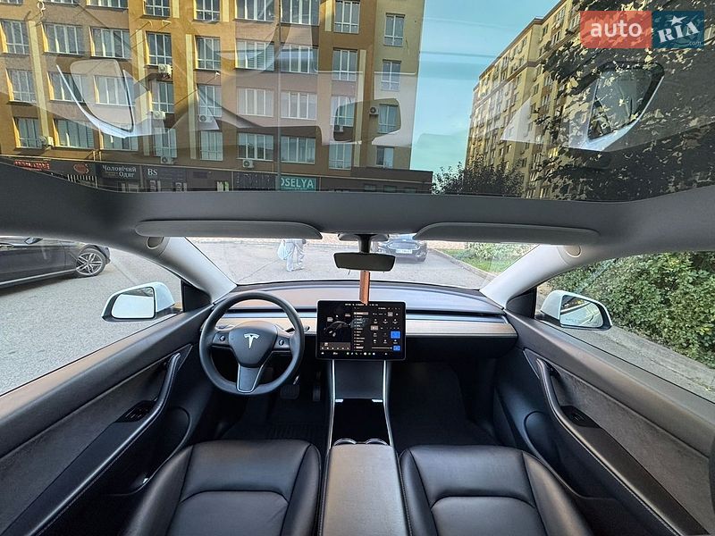 Внедорожник / Кроссовер Tesla Model Y 2021 в Киеве
