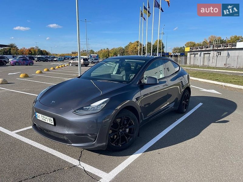 Tesla Model Y 2021
