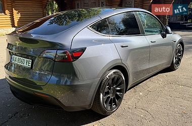 Внедорожник / Кроссовер Tesla Model Y 2023 в Киеве