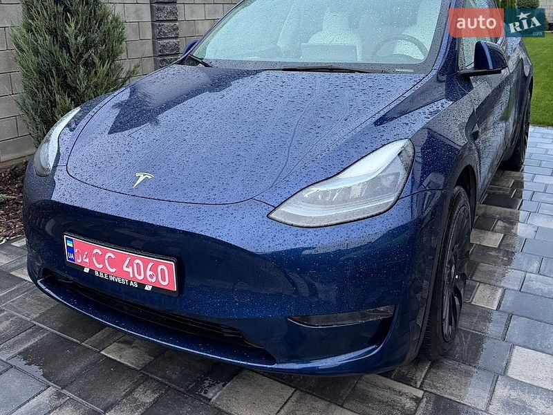 Позашляховик / Кросовер Tesla Model Y 2023 в Рівному
