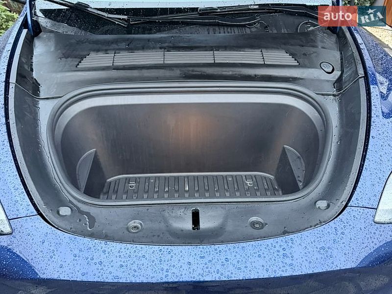 Позашляховик / Кросовер Tesla Model Y 2023 в Рівному