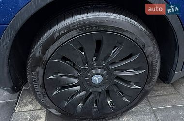 Позашляховик / Кросовер Tesla Model Y 2023 в Рівному