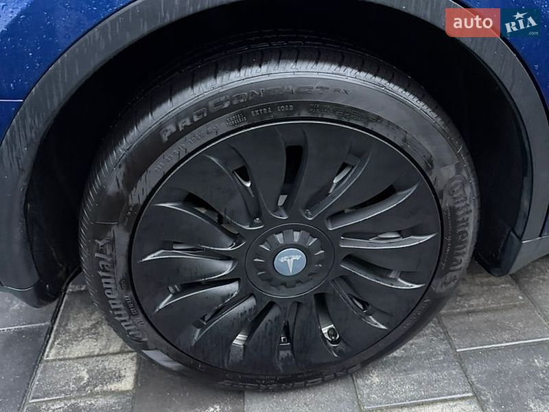 Позашляховик / Кросовер Tesla Model Y 2023 в Рівному