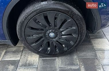 Позашляховик / Кросовер Tesla Model Y 2023 в Рівному