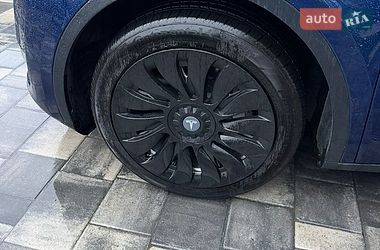 Позашляховик / Кросовер Tesla Model Y 2023 в Рівному