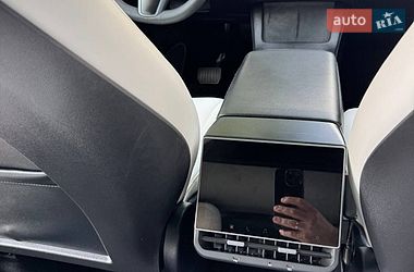 Позашляховик / Кросовер Tesla Model Y 2024 в Чернівцях