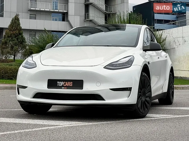 Tesla Model Y 2021