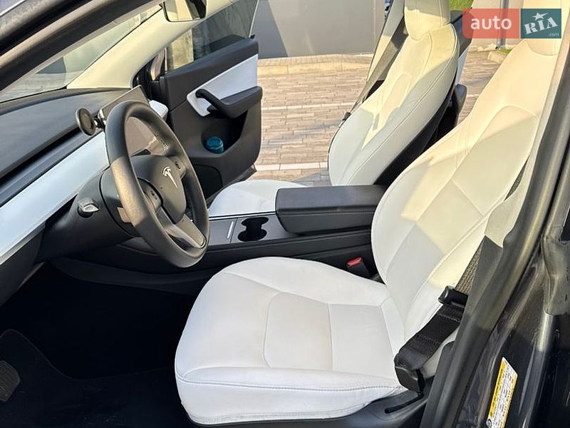 Позашляховик / Кросовер Tesla Model Y 2021 в Луцьку
