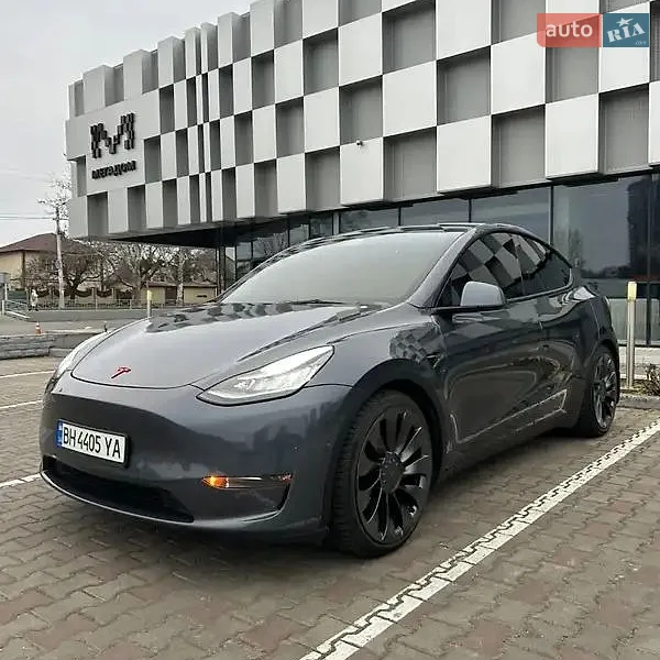 Tesla Model Y