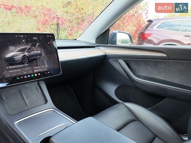 Внедорожник / Кроссовер Tesla Model Y 2023 в Львове
