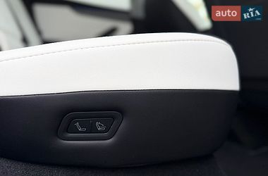Внедорожник / Кроссовер Tesla Model Y 2025 в Киеве