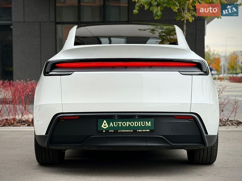 Внедорожник / Кроссовер Tesla Model Y 2025 в Киеве