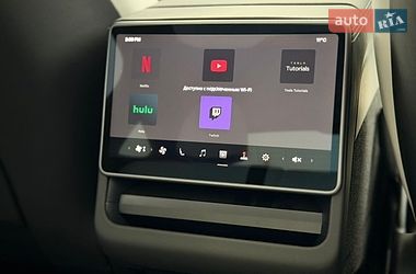 Внедорожник / Кроссовер Tesla Model Y 2025 в Киеве