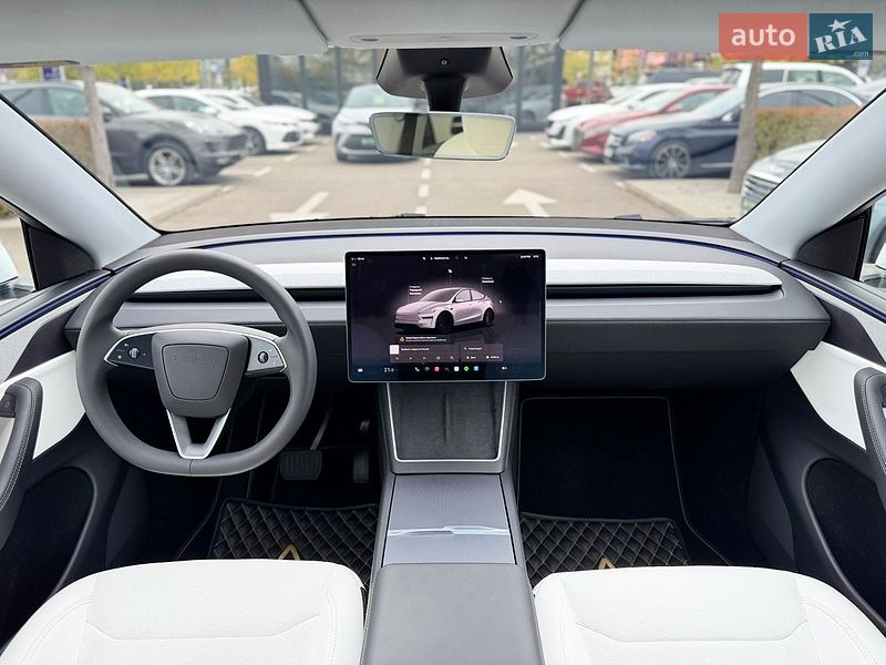 Внедорожник / Кроссовер Tesla Model Y 2025 в Киеве