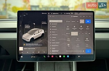 Внедорожник / Кроссовер Tesla Model Y 2025 в Киеве