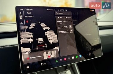 Внедорожник / Кроссовер Tesla Model Y 2025 в Киеве