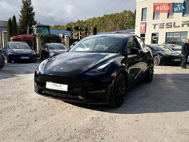 Tesla Model Y 2022