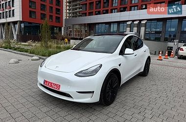 Внедорожник / Кроссовер Tesla Model Y 2023 в Львове