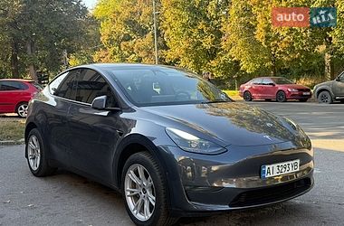 Внедорожник / Кроссовер Tesla Model Y 2021 в Киеве