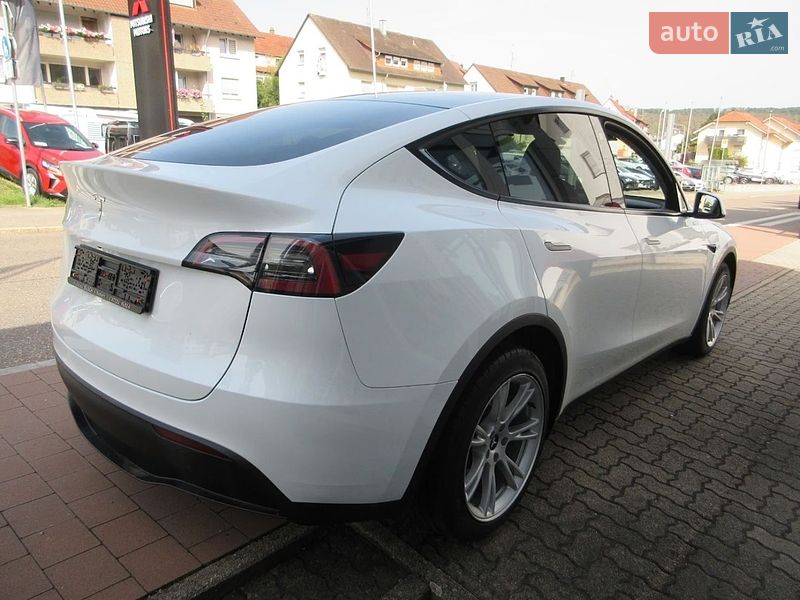Внедорожник / Кроссовер Tesla Model Y 2024 в Черновцах фото 5 Внедорожник / Кроссовер Tesla Model Y 2024 в Черновцах