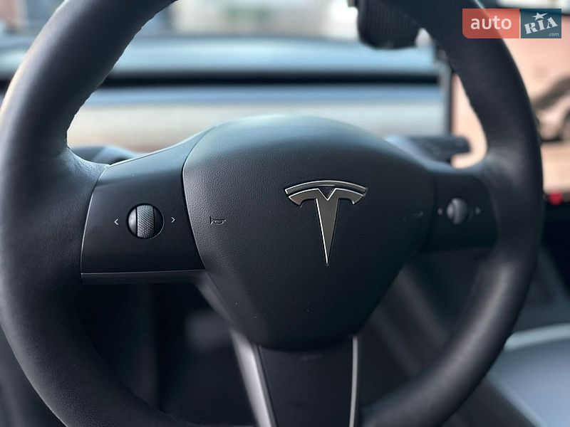 Внедорожник / Кроссовер Tesla Model Y 2022 в Виннице