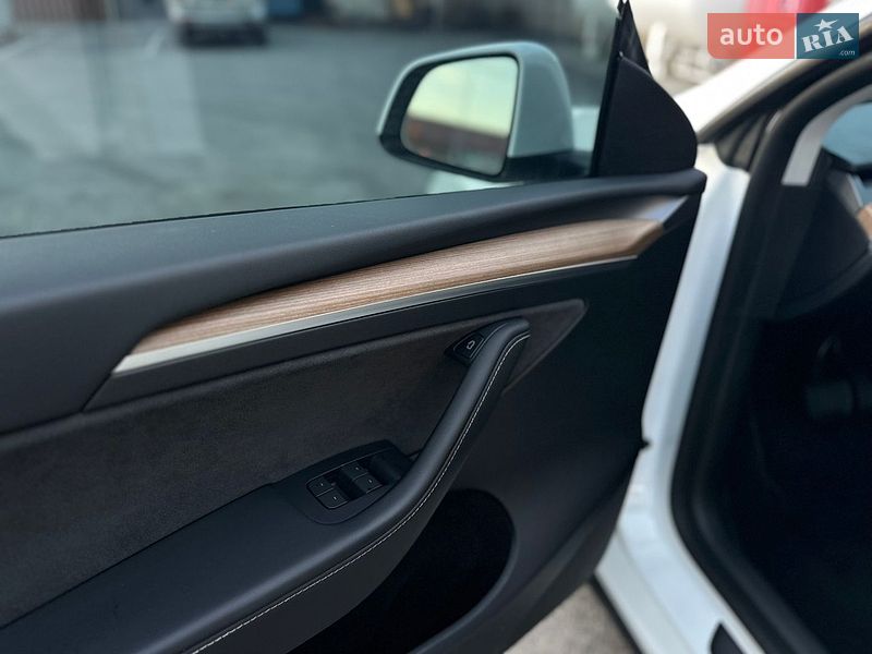 Внедорожник / Кроссовер Tesla Model Y 2022 в Виннице