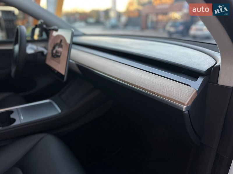 Внедорожник / Кроссовер Tesla Model Y 2022 в Виннице