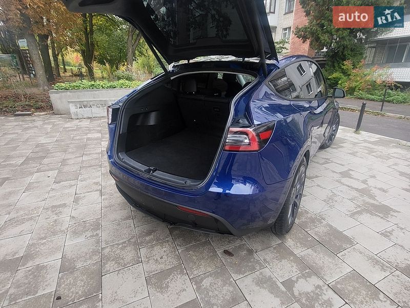 Внедорожник / Кроссовер Tesla Model Y 2022 в Львове