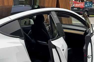 Внедорожник / Кроссовер Tesla Model Y 2020 в Луцке