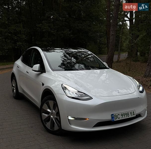 Позашляховик / Кросовер Tesla Model Y 2023 в Львові фото 30 Позашляховик / Кросовер Tesla Model Y 2023 в Львові