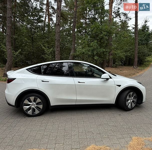 Позашляховик / Кросовер Tesla Model Y 2023 в Львові фото 33 Позашляховик / Кросовер Tesla Model Y 2023 в Львові