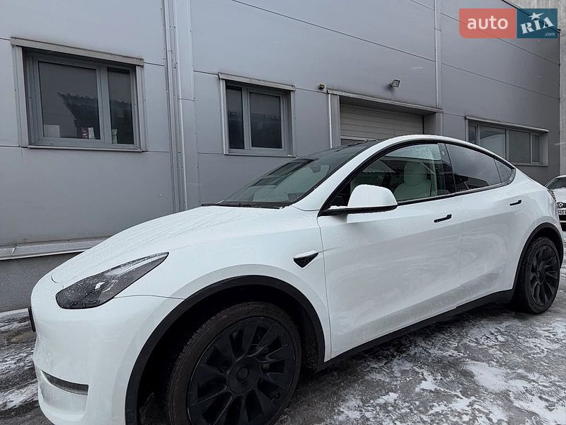 Позашляховик / Кросовер Tesla Model Y 2022 в Львові