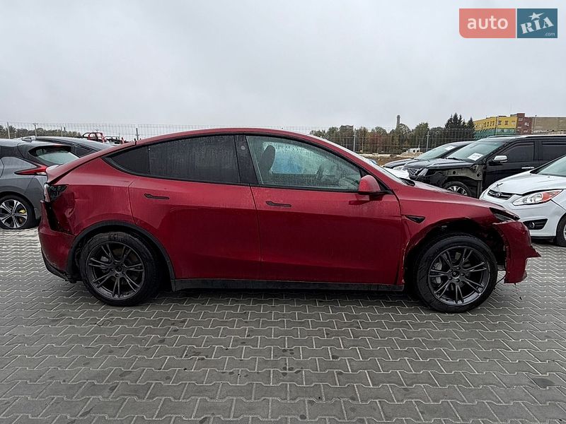 Внедорожник / Кроссовер Tesla Model Y 2025 в Львове