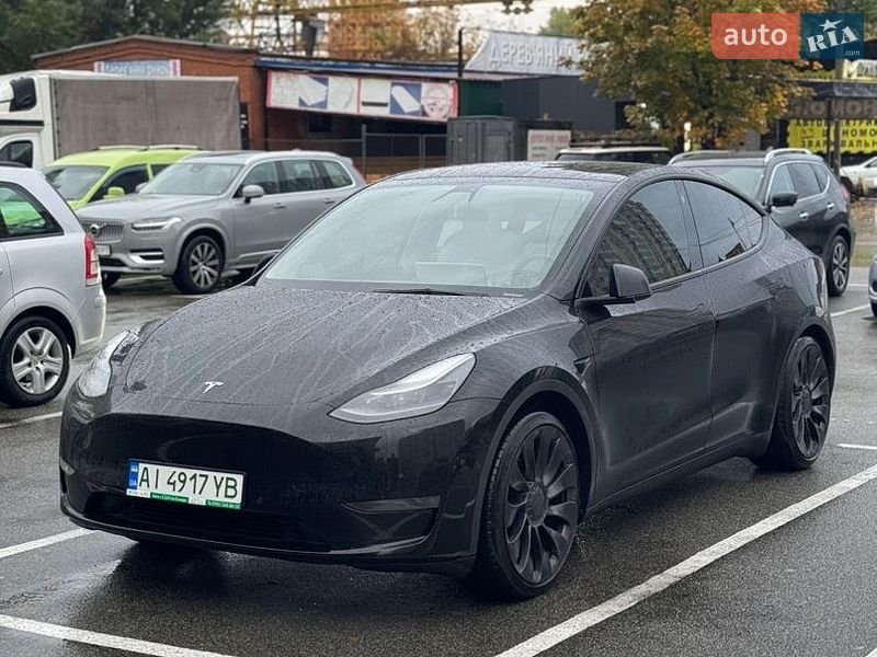 Внедорожник / Кроссовер Tesla Model Y 2022 в Киеве